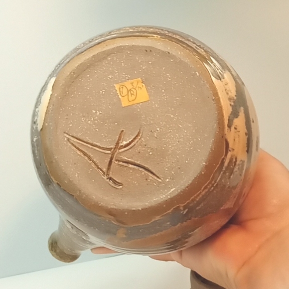 Vintage artist signed artisan pottery glazed teapot with bamboo handle. - Picture 8 of 12